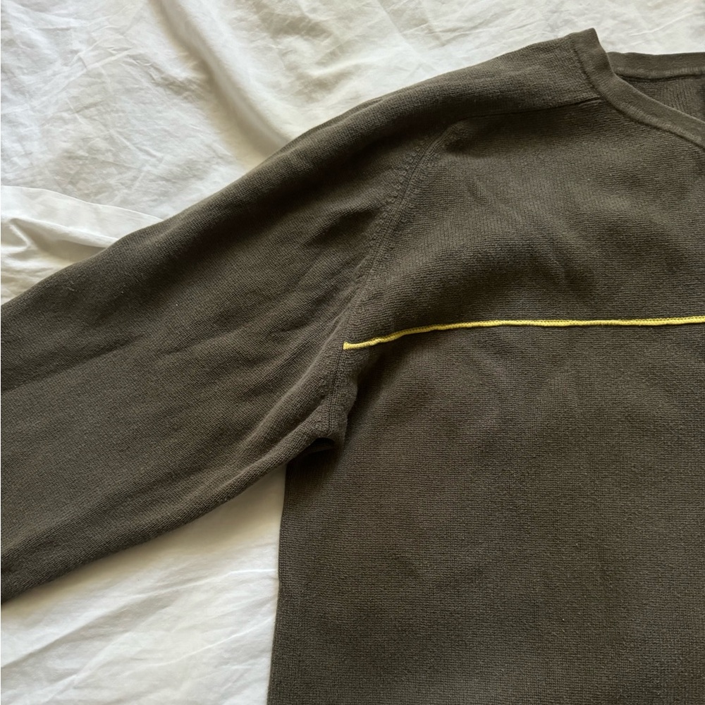 Oversized Sweatshirt - Picture 9 of 10